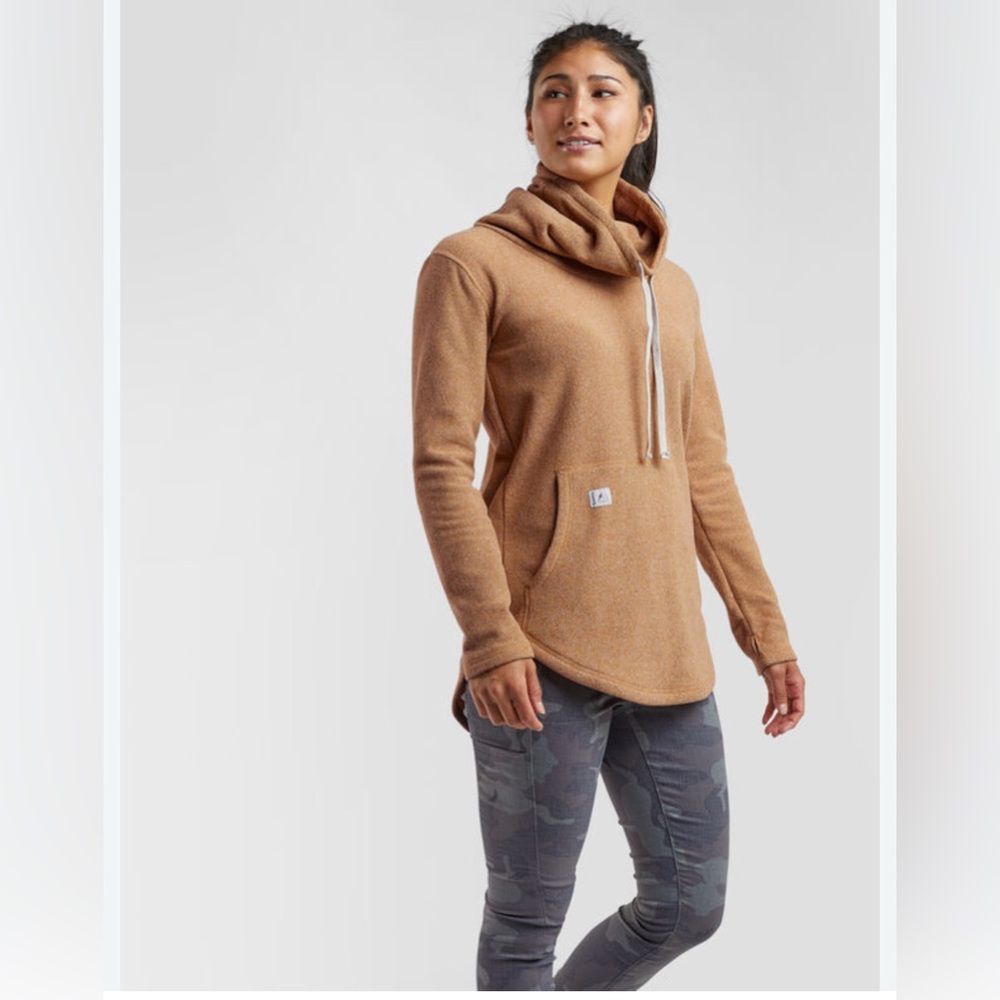 Deso Tallac Pullover Turtleneck/Cowl neck Sweater